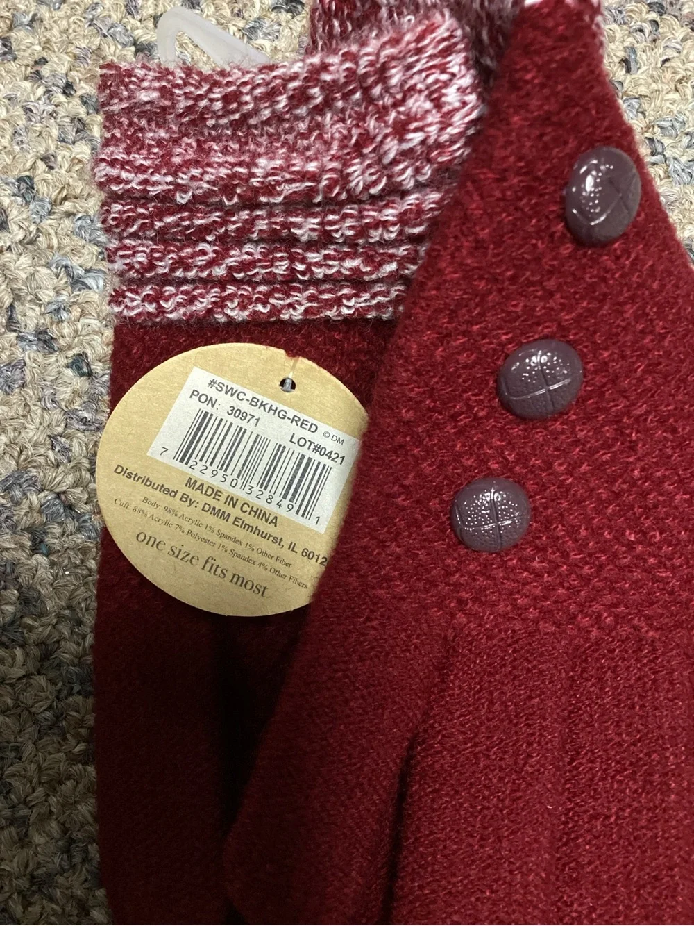 Britt’s Knits Classic Dark Red Knit Women’s Gloves with Button Detail * OSFM NWT